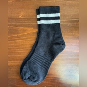 New Black and White Striped Single Pair of Socks